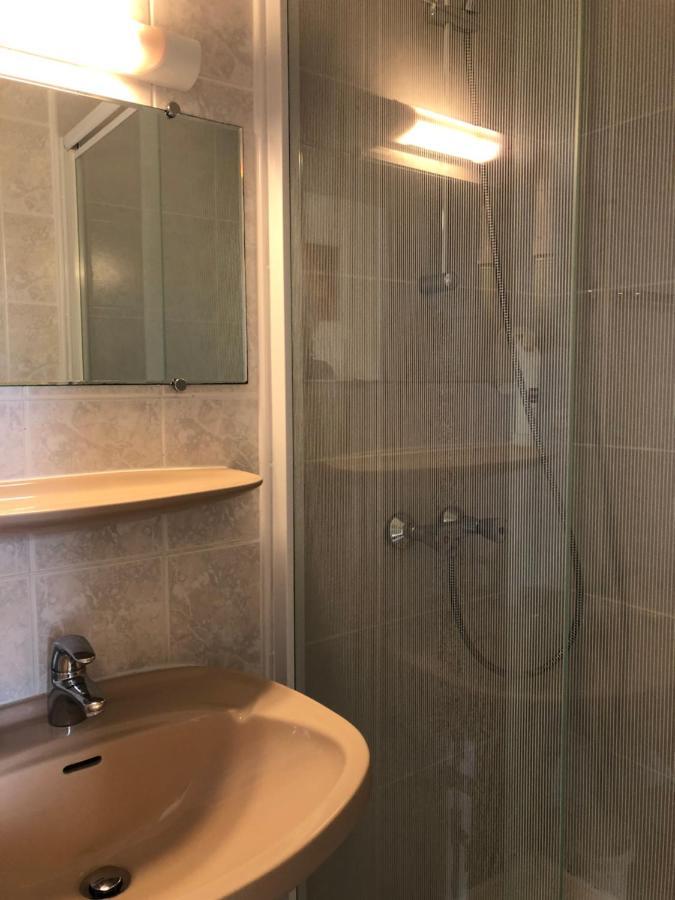 Enzo Hotels Neufchateau By Kyriad Direct Bagian luar foto