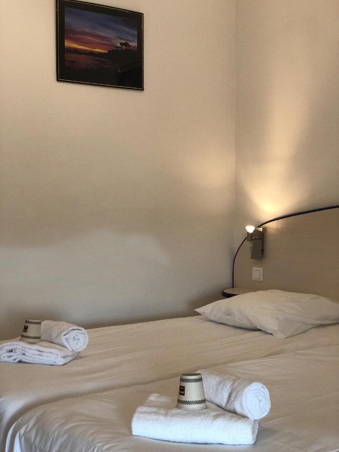 Enzo Hotels Neufchateau By Kyriad Direct Bagian luar foto